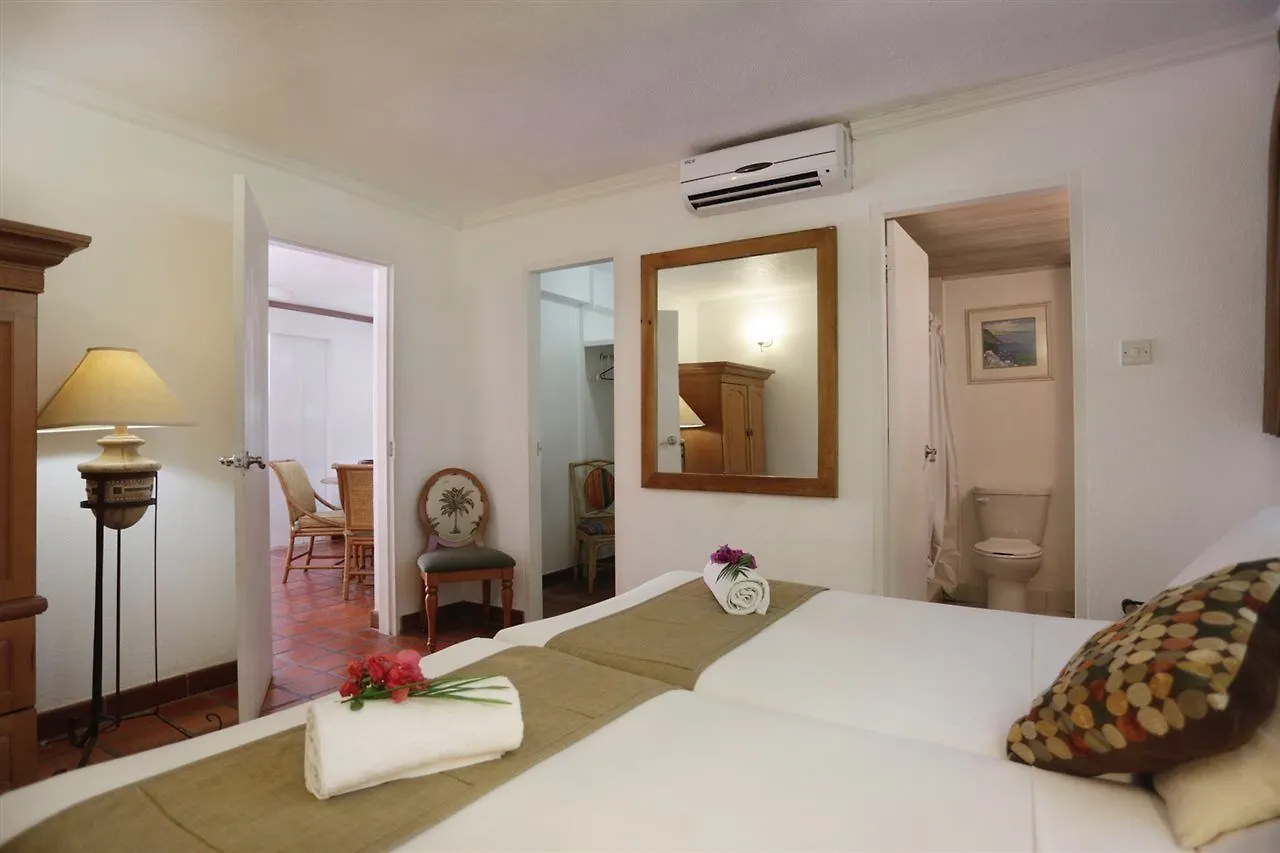 The Palms Resort Saint James 3*,